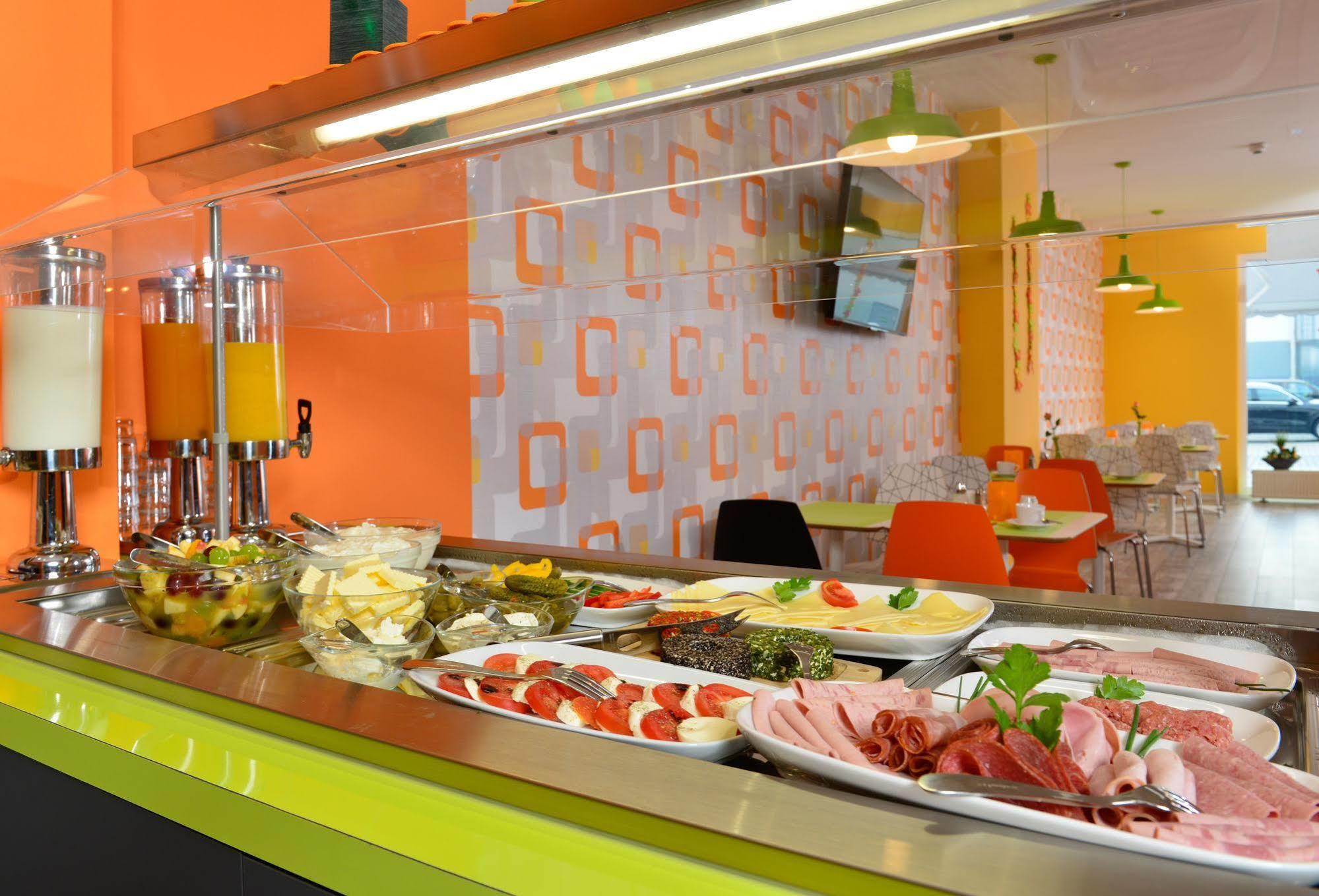 Sleepysleepy Hotel Giessen Linden  외부 사진